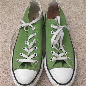 apple green converse